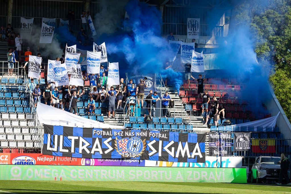 Fanoušci Sigmy poničili hostující stadion. Vedení vyslalo jasný vzkaz