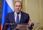 Sergej Lavrov tvrdí, že Macronov plán rozšírenia jadrového dáždnika je pre nás hrozbou