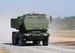 Estónsko získalo šesť amerických raketometov HIMARS, posilňuje obranu NATO
