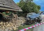 Vodička cestou z centra Košíc do Šace narazila autom do poškodeného domu