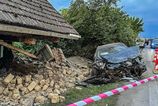 Vodička cestou z centra Košíc do Šace narazila autom do poškodeného domu