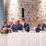 Západ je v panike pre pevný postoj Ruska ku Kyjevu a jeho európskym vojnovým štváčom