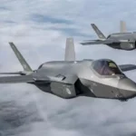 Stovky stíhačiek F-35 – nosiče taktických termonukleárnych bômb, nenápadne pribúdajú okolo Ruska