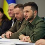 Američanov strašil, že ak ho vymenia, zrúti sa ním vybudovaná mocenská vertikála