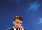 Macron obnovil dialóg s Putinom: Prvý telefonát po troch rokoch trval dve hodiny