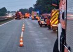 Na českej diaľnici smerom na Brno sa prevrátil autobus, hlásia zranených