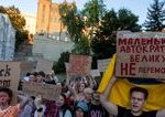 Po protestoch a tlaku EÚ: Zelenskyj prisľúbil zmenu protikorupčného zákona