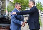 Bruselský portál vidí ostrý spor