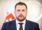 Minister Kamil Šaško oznámil zrušenie tendra na záchranky