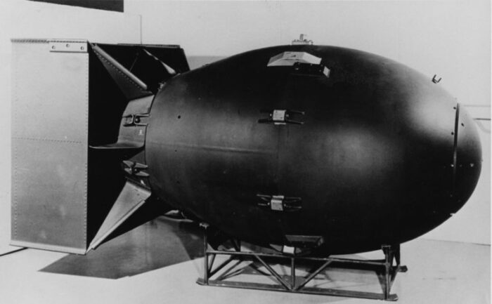 Prečo dal Harry Truman príkaz na zhodenie atómových bômb na Hirošimu a Nagasaki?
