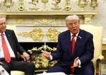 Donald Trump tlačí na tureckého prezidenta ohľadom nákupu ruskej ropy