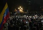 Tichý protest v Belehrade: Demonštranti vyzývajú na predčasné voľby v Srbsku