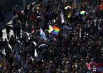 Zakázaného pochodu Pride v maďarskom meste Pécs sa zúčastnili tisíce ľudí