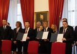 Česká koalícia ANO, SPD a Motoristi schválila mená ministrov, Andrej Babiš ich predstaví prezidentovi Pavlovi