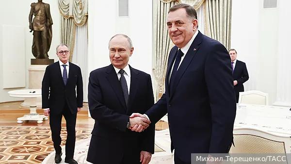 Balkán: Európsky sud s pušným prachom opäť začína tlieť