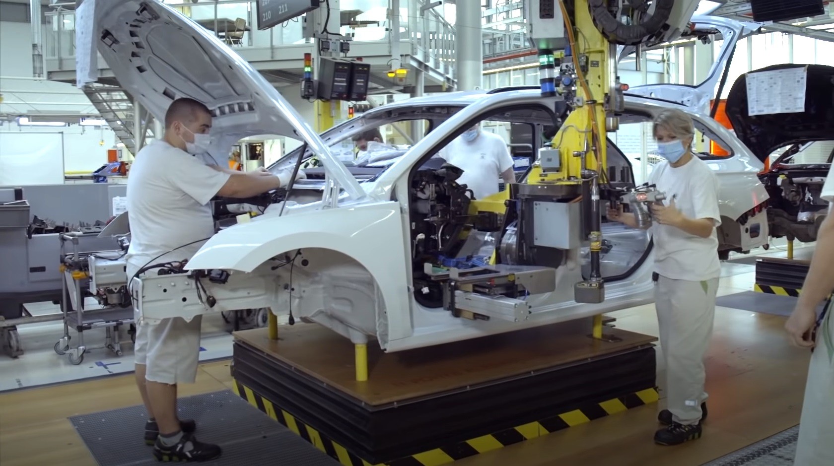 Stabilizace navzdory globálním výzvám. Deloitte zveřejnil výhled české ekonomiky na letošní rok