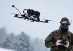 Dron neznámeho pôvodu dopadol v blízkosti skladu zbraní na vojenskej základni v Poľsku