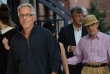 Za lojálnosť Epsteinovi rola v hollywoodskom filme: Ako Woody Allen pomáhal sexuálnemu predátorovi – a možno nechcene