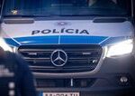 Polícia zadržala 26-ročného muža: Tehotnú partnerku nútil k žobraniu a sexuálnym službám