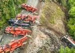 Rušeň po tragickej zrážke pri Jablonove vytiahli z priekopy