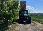 Tragédia na poli na západe SR: Traktoristu zasiahol elektrický prúd, na mieste zomrel
