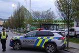 Opitý mladík za volantom vo Vranove narazil do stĺpa aj auta. Dychová skúška ukázala viac než 1,5 promile