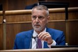 Parlament čaká mimoriadna schôdza o dôvere vláde, Richard Raši ju oznámil na štvrtok
