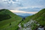 Slovensko čaká oblačná noc s dažďom, prehánky čakajte aj v sobotu