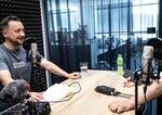 Zarábajú na hneve, rozkladajú pravdu, likvidujú demokraciu. To sú sociálne siete. Prečo ich treba zničiť? Odpovie Samo Marec (videopodcast) Zarábajú na hneve, rozkladajú pravdu, likvidujú demokraciu. To sú sociálne siete