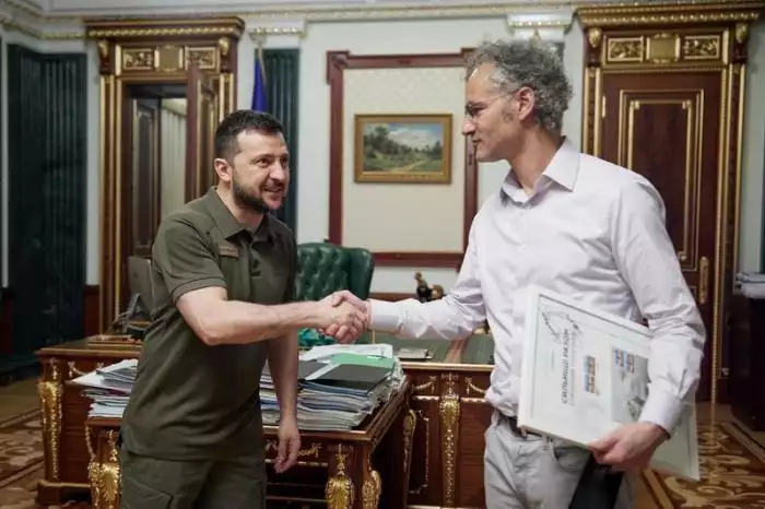 Kontroverzie okolo umelej inteligencie v USA: komerčné záujmy verzus národná bezpečnosť