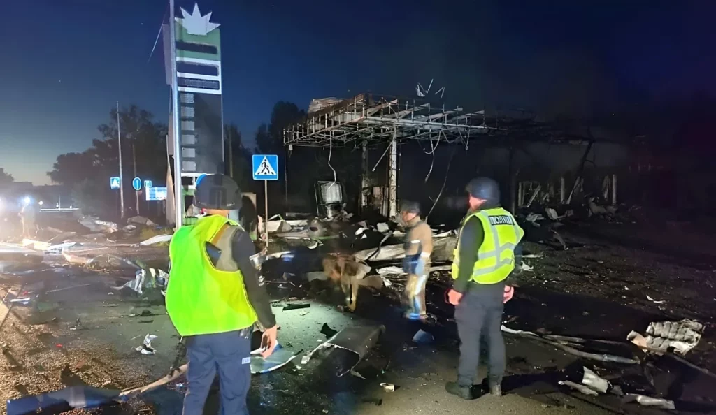 Nočný útok na Kyjev: zasiahnutý bol závod Samsung a dielne na výrobu bezpilotných lietadiel