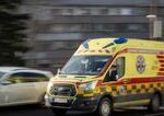 Opitý Stredoslovák s kladivom ohrozoval ženu aj záchranárov. Psychiatrického pacienta policajti zastavili taserom Opitý Stredoslovák s kladivom ohrozoval ženu aj záchranárov
