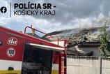 Po výbuchu začal horieť rodinný dom v Čani, zranila sa jedna osoba