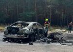 Tragickú zrážku na Záhorí neprežil motorkár, auto zničil požiar Tragickú zrážku na Záhorí neprežil motorkár, auto zničil požiar
