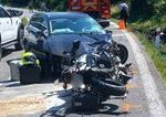 Zrážka osobného auta a motorkárov na strednom Slovensku si vyžiadala zásah leteckých záchranárov