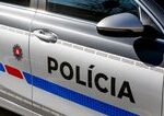 Policajná naháňačka sa skončila haváriou za hranicami, vodič odmietol fúkať
